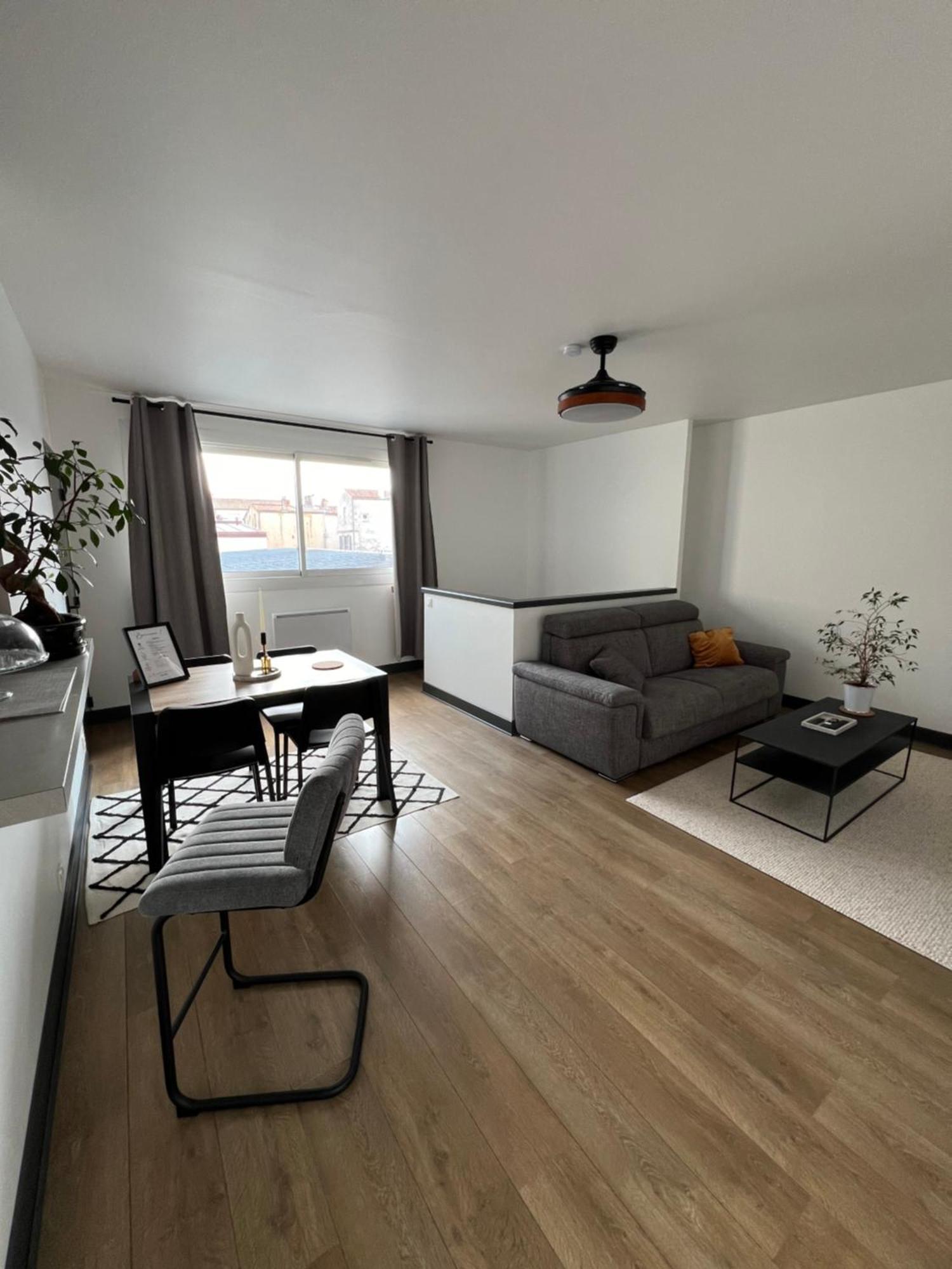 Hyper Centre A 80M Du Vieux Marche, T2 Calme Vue Sur Les Toits Rue Du Minage Apartamento La Rochelle  Exterior foto